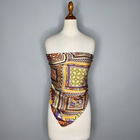 Urban Outfitters Accessories - Urban Outfitters 70’s Psychedelic Floral Paisley Satin Square Scarf 29” x 29"